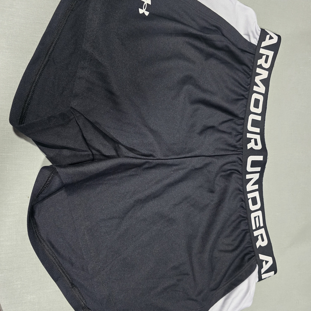 Under Armour Womens Black and White Athletic Shorts
